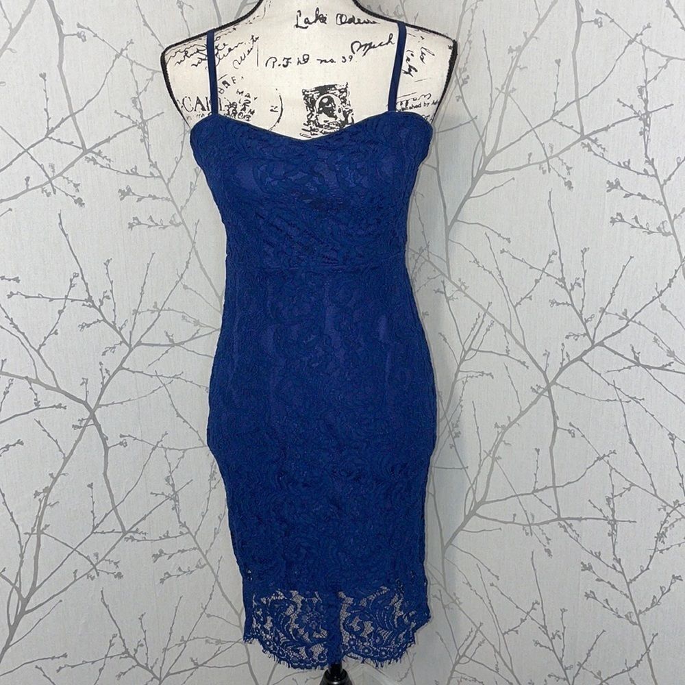 Lulu's lace blue dress, Size Small‎